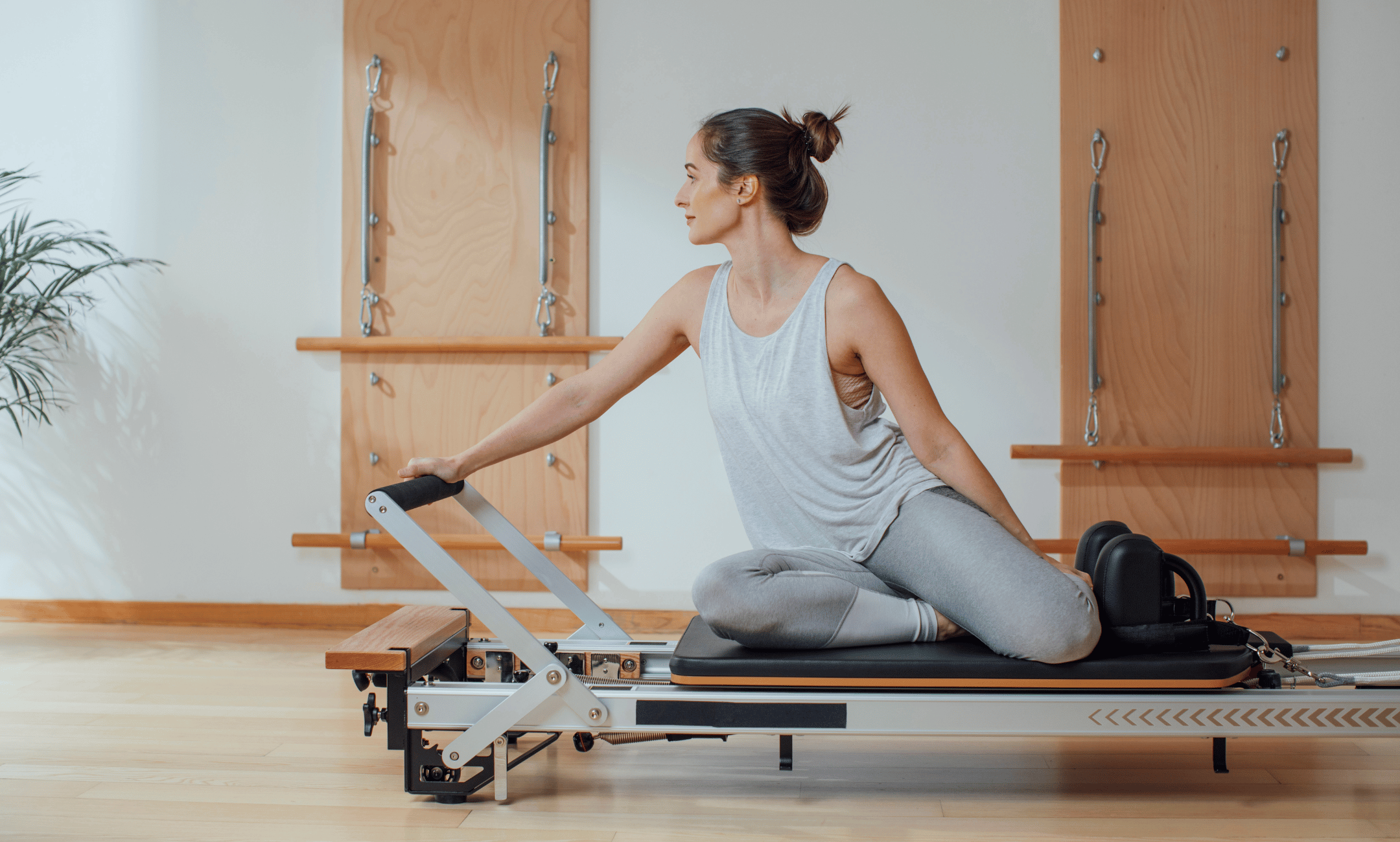 Reformer pilates óra, two stories studio jóga és pilates Veszprémben